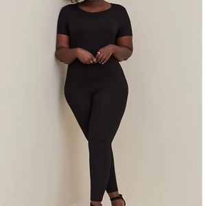 SHORT SLEEVE CAT SUIT (NWT)